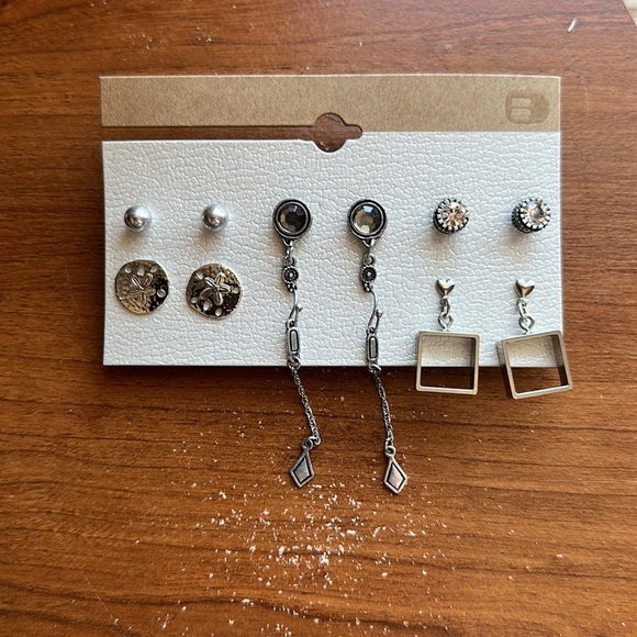 Buckle Earrings Pack of 6 Silver and Gray Color - Picture 3 of 4